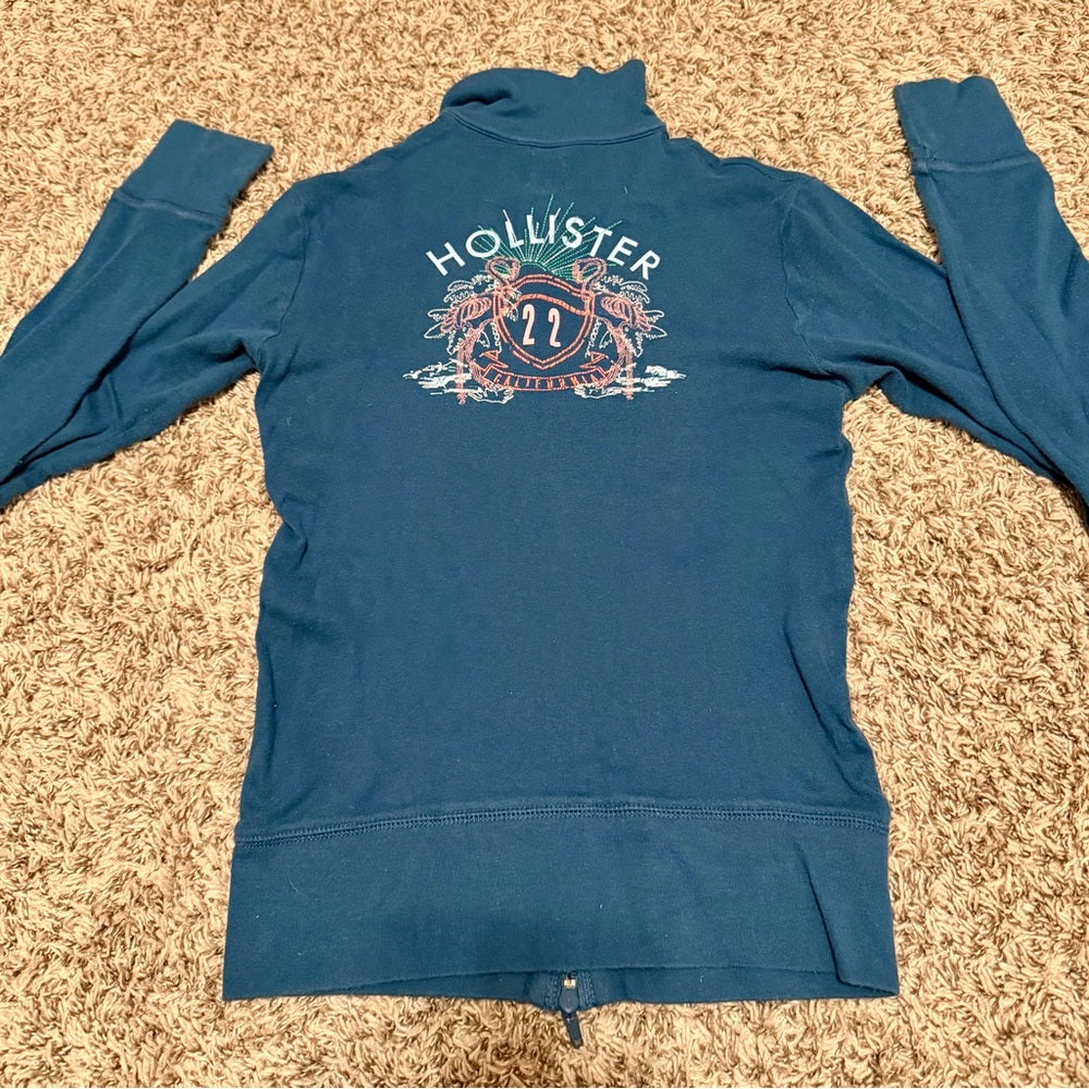 Hollister Women's Aqua Blue Fitted Full-Zip Sweatshirt M